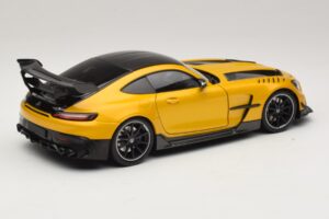 Mercedes AMG GT Black Series C190 Solarbeam Yellow Metallic Minichamps 1:18 110032021 Metal - imagen 3 de 8