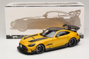 Mercedes AMG GT Black Series C190 Solarbeam Yellow Metallic Minichamps 1:18 110032021 Metal - imagen 8 de 8