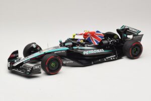Mercedes AMG Petronas W15 E Performance L. Hamilton Winner British GP 2024 Minichamps 1:18 110241244 Resina