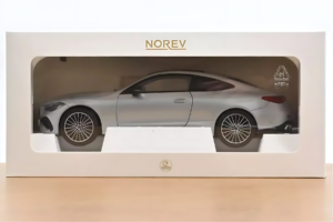 Mercedes CLE C236 Coupé Hightech Silver Norev 1:18 183939 Metal - imagen 2 de 2