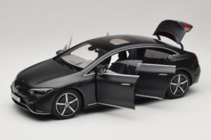 Mercedes EQE V295 Graphite Grey Magno NZG 1:18 B66961108 Metal - imagen 2 de 8