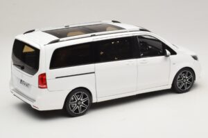 Mercedes V-Class W447 AMG Line Blanco Norev 1:18 183876 Metal - imagen 3 de 8