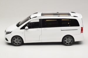 Mercedes V-Class W447 AMG Line Blanco Norev 1:18 183876 Metal - imagen 5 de 8