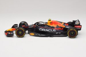 Oracle Red Bull Racing RB18 S. Perez Winner Monaco GP 2022 Minichamps 1:18 110220711 Resina - imagen 3 de 7