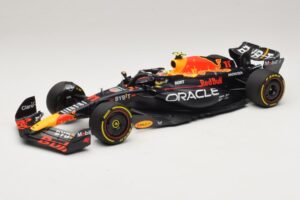 Oracle Red Bull Racing RB19 S. Perez Abu Dhabi GP 2023 Minichamps 1:18 110232311 Resina