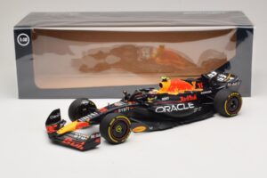 Oracle Red Bull Racing RB19 S. Perez Abu Dhabi GP 2023 Minichamps 1:18 110232311 Resina - imagen 7 de 7