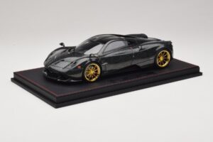 Pagani Huayra Starry Night Sky AB 1:18 REMC039 Resina - imagen 2 de 7