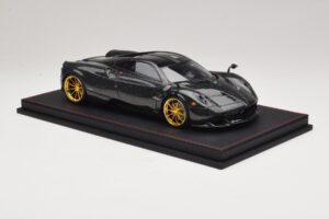 Pagani Huayra Starry Night Sky AB 1:18 REMC039 Resina - imagen 4 de 7