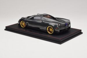 Pagani Huayra Starry Night Sky AB 1:18 REMC039 Resina - imagen 5 de 7