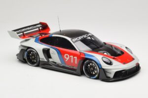 Porsche 911 992 GT3 R Rennsport GT Spirit 1:18 GT495 Resina - imagen 4 de 6