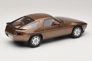 Porsche 928 S Tobacco Metallic GT Spirit 1:18 GT1005 Resina - imagen 2 de 6