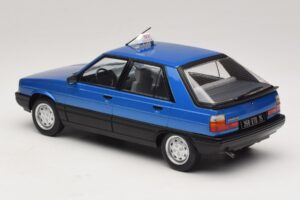 Renault 11 GTL Taxi James Bond MCG 1:18 MCG18833 Metal - imagen 5 de 6