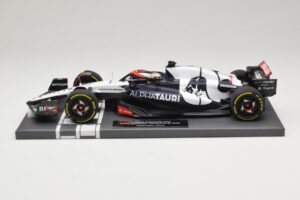 Scuderia AlphaTauri AT04 D. Ricciardo Hungarian GP 2023 Minichamps 1:18 117231203 Resina - imagen 3 de 7