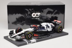 Scuderia AlphaTauri AT04 D. Ricciardo Hungarian GP 2023 Minichamps 1:18 117231203 Resina - imagen 7 de 7