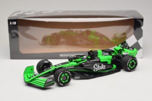 Stake Kick Sauber C44 G. Zhou Emilia Romagna GP 2024 Minichamps 1:18 117240124 Resina - imagen 7 de 7