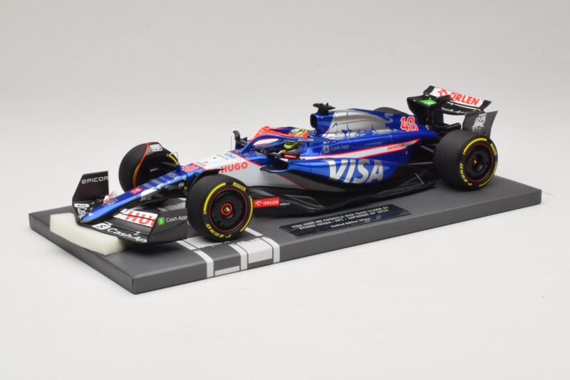 Visa Cash App RB VCARB 01 A. Iwasa FP1 Japanese GP 2024 Minichamps 1:18 117240440 Resina