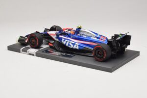 Visa Cash App RB VCARB 01 Y. Tsunoda 2024 Minichamps 1:18 117240122 Resina - imagen 5 de 7