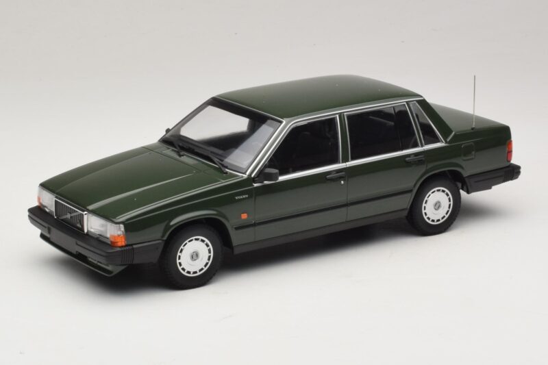 Volvo 740 GL Verde Oscuro Minichamps 1:18 155171702 Metal