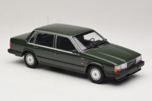 Volvo 740 GL Verde Oscuro Minichamps 1:18 155171702 Metal - imagen 4 de 6