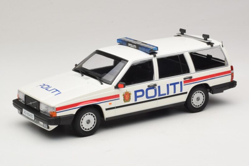Volvo 740 GL Familiar Politi Norway Minichamps 1:18 155171796 Metal