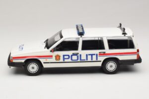 Volvo 740 GL Familiar Politi Norway Minichamps 1:18 155171796 Metal - imagen 3 de 6