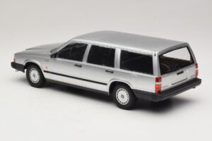 Volvo 740 GL Familiar Plata Minichamps 1:18 155171770 Metal - imagen 5 de 6