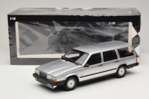 Volvo 740 GL Familiar Plata Minichamps 1:18 155171770 Metal - imagen 6 de 6