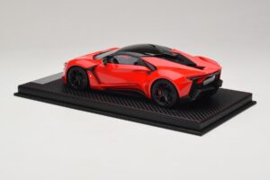 W Motors Fenyr Supersport Rojo SophiArt 1:18 SA003-06 Resina - imagen 4 de 6