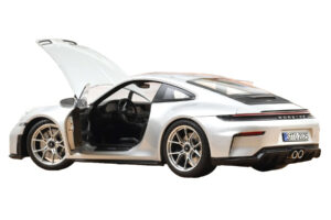 Porsche 911 992.2 GT3 Touring Package GT Silver Metallic Norev 1:18 187002 Metal - imagen 2 de 5