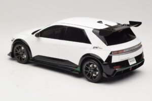 Hyundai Ioniq 5 N DK Edition Atlas White Matt Otto 1:18 OT1227 Resina - imagen 5 de 6