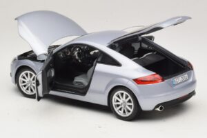 Audi TT 8N Silverblue Metallic Minichamps 1:18 100015020 Metal - imagen 5 de 8