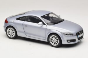 Audi TT 8N Silverblue Metallic Minichamps 1:18 100015020 Metal - imagen 6 de 8