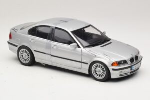 BMW 3-Series E46 6-Cylinder Plata UT Models 1:18 20512 Metal - imagen 4 de 6