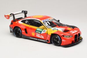 BMW M4 GT3 #31 Schubert Motorsport S. van der Linde Winner DTM Lausitzring 2022 Minichamps 1:18 113222031 Metal - imagen 6 de 8