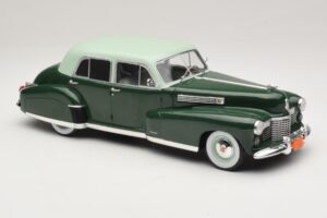 Cadillac Fleetwood Series 60 Special Verde MCG 1:18 MCG18657 Metal - imagen 4 de 6