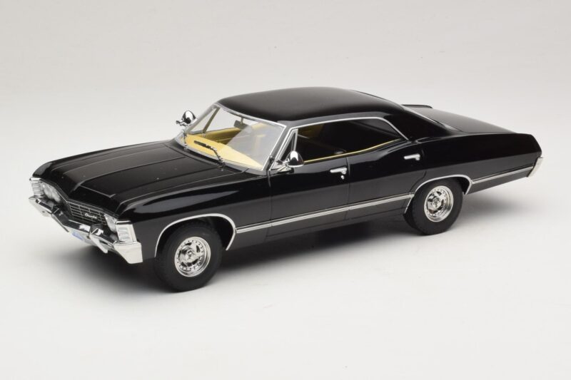 Chevrolet Impala Negro MCG 1:18 MCG181006 Metal