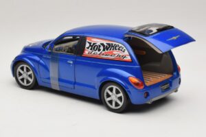 Chrysler PT Cruiser Reparto Azul Hot Wheels 1:18 29616 Metal - imagen 4 de 7