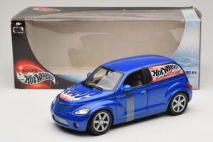 Chrysler PT Cruiser Reparto Azul Hot Wheels 1:18 29616 Metal - imagen 7 de 7