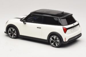 Mini Cooper S F66 Nanuq White Metallic Otto 1:18 OT1245 Resina - imagen 5 de 6