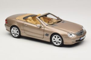 Mercedes SL500 R230 Travertine Beige Norev 1:18 183843 Metal - imagen 7 de 9