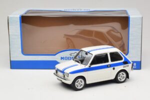 Fiat 126 Castrol Livery Blanco Azul MCG 1:18 MCG18666 Metal - imagen 6 de 6