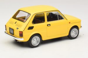 Fiat 126 Amarillo MCG 1:18 MCG18667 Metal - imagen 5 de 6