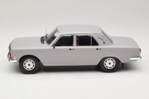 GAZ Volga GAZ-24-10 Gris MCG 1:18 MCG18016 Metal - imagen 3 de 6