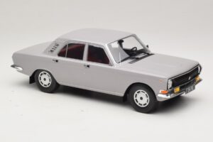 GAZ Volga GAZ-24-10 Gris MCG 1:18 MCG18016 Metal - imagen 4 de 6