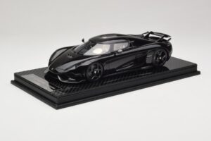 Koenigsegg Regera Negro Paquete de Carbono Interior Beige FrontiArt 1:18 REMC042 Resina