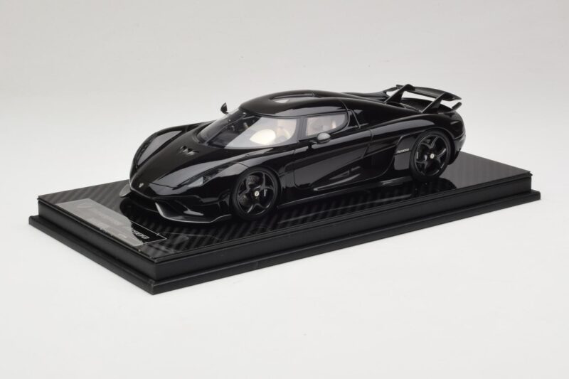 Koenigsegg Regera Negro Paquete de Carbono Interior Beige FrontiArt 1:18 REMC042 Resina