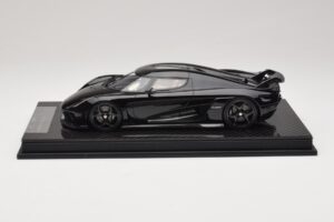 Koenigsegg Regera Negro Paquete de Carbono Interior Beige FrontiArt 1:18 REMC042 Resina - imagen 3 de 7