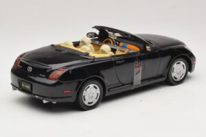 Lexus SC430 Descapotable Negro Motormax 1:18 73119 Metal - imagen 2 de 6