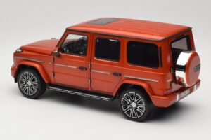 Mercedes G-Class W465 Copper Orange Matt Norev 1:18 183033 Metal - imagen 5 de 6