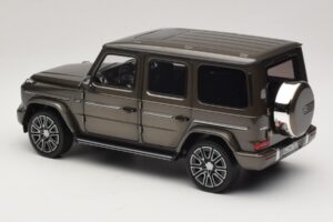 Mercedes G-Class W465 Indium Grey Norev 1:18 183036 Metal - imagen 5 de 6